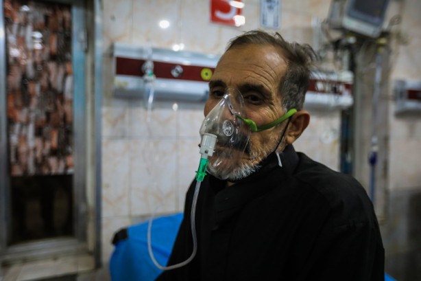 Foto - Irak'ta kum fırtınası! Boğulma tehlikesi geçirdiler