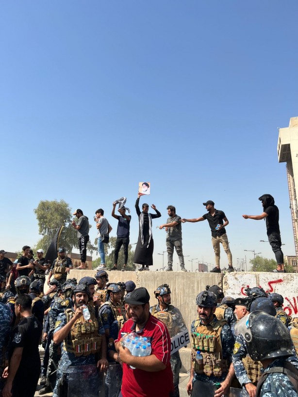 Foto - Irak'ta olaylar büyüyor! Sadr destekçileri o bölgeyi bastı