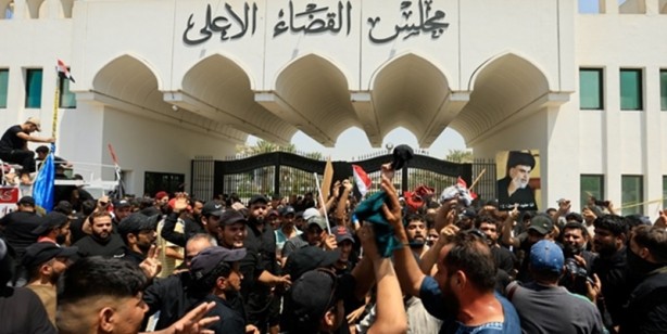 Foto - Irak'ta Sadr destekçileri, Yüksek Yargı Konseyi önünde çadır kurdu