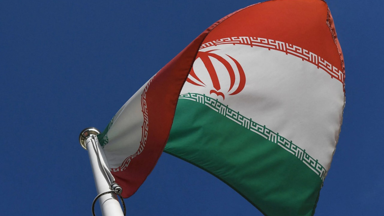 İran, düşman tamamen teslim olana kadar saldırılar sürecek diyerek duyurdu!