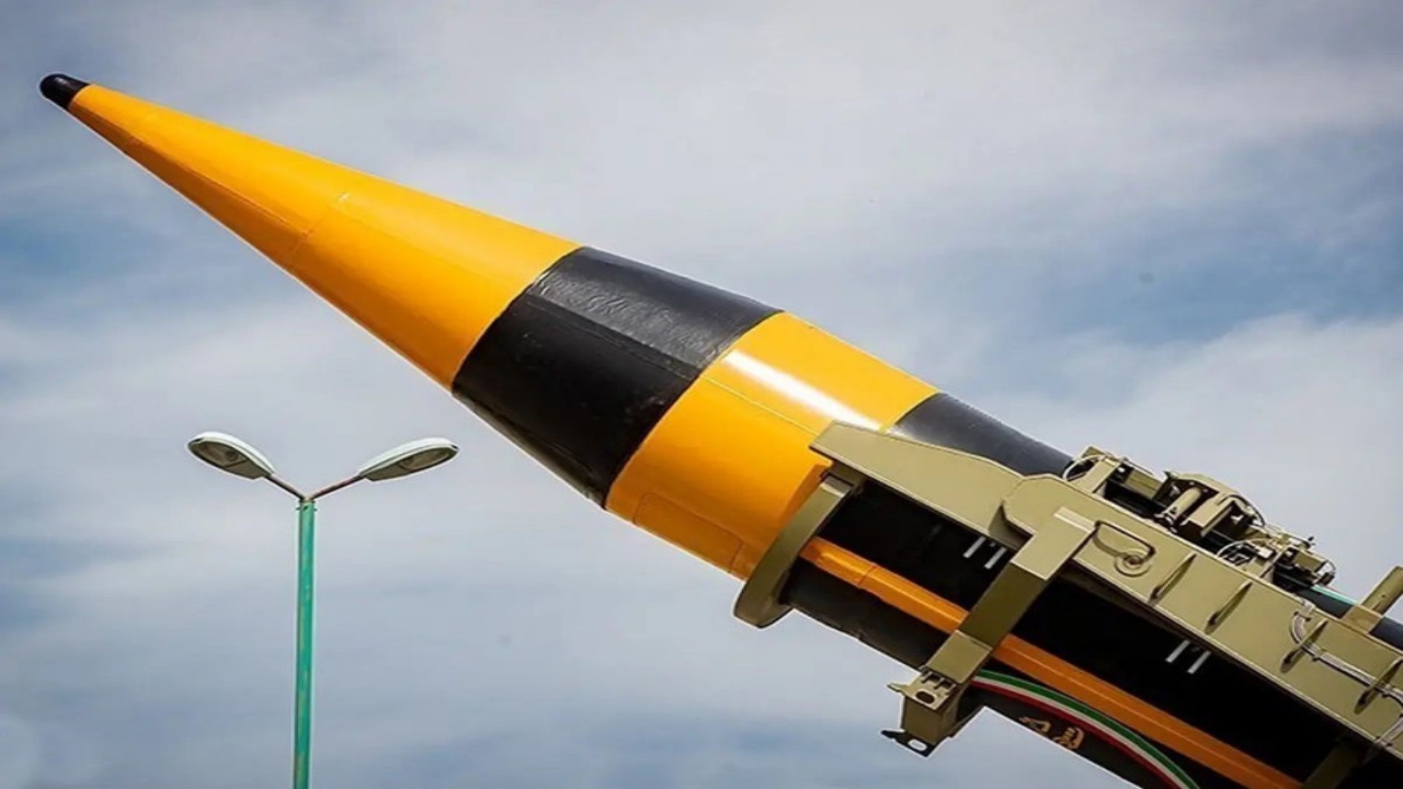 İran, herkesin “canavar” dediği füzeyi ilk kez sahaya sürdü! 7 katmanlı savunmayı aşıp İsrail’in kalbini vurdular