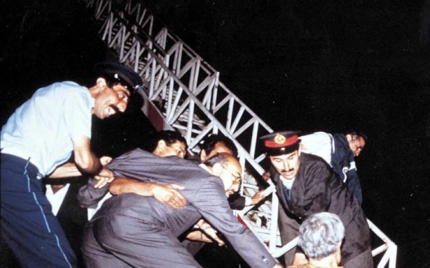 Foto - İran, Humeyni’nin kemiklerini sızlatıyor! Perinçek'in İslami toplantıda işi ne?