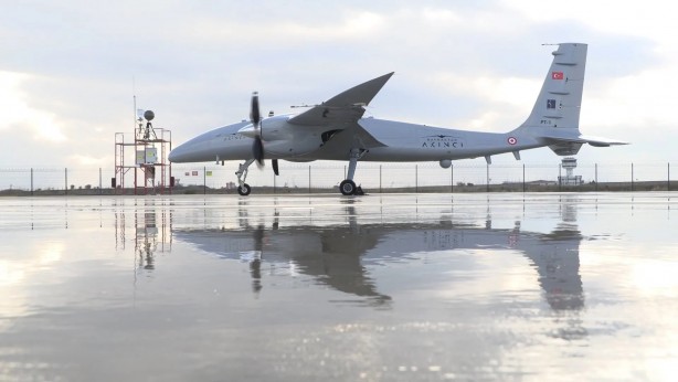 Foto - İran kabul etmiyor ama Avrupa ülkesinden sürpriz çıkış: Helikopter enkazını Türk Akıncı İHA buldu