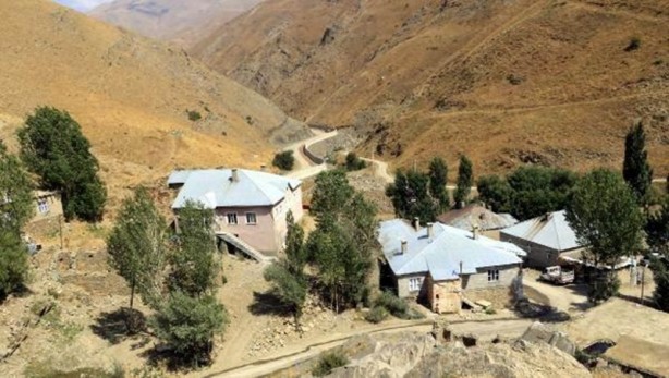 Foto - İran sınırına 43 kilometrelik beton duvar çekildi