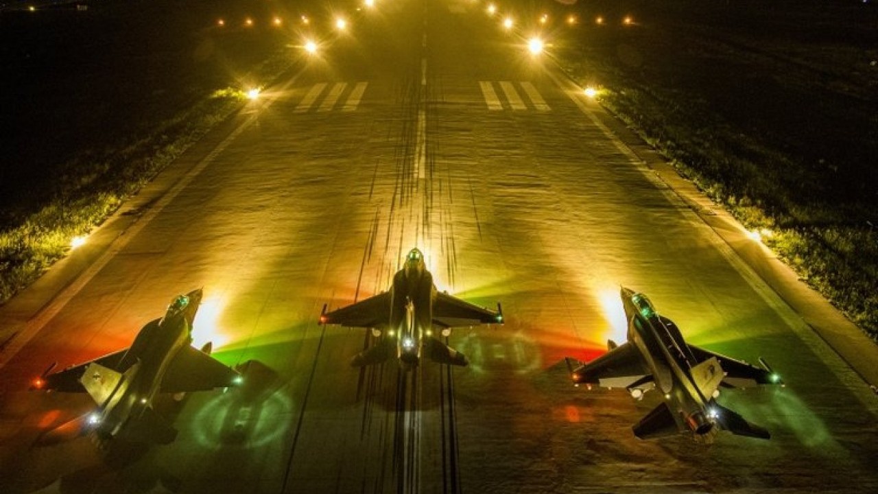 İran sınırında sıcak dakikalar: Türk savaş uçakları peş peşe havalandı