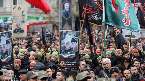 Foto - İran şokta! Saldırı düzenlendi, ölü askerler var