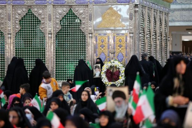 Foto - İran'da devrim kutlamaları