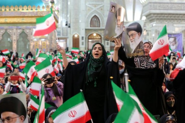 Foto - İran'da devrim kutlamaları