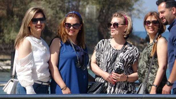 Foto - İran'da olaylar devam ederken İranlılar o şehrimize akın etti