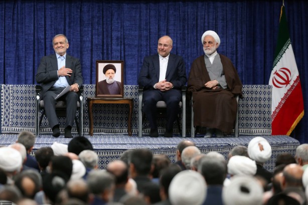 Foto - İran'da Pezeşkiyan dönemi! Mazbatasını Hamaney'den aldı 