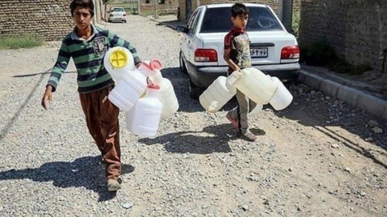 Foto - İran’da su krizi derinleşti