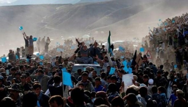 Foto - İran'da Taliban'ı kızdıracak adım! Şok etkisi yaptı