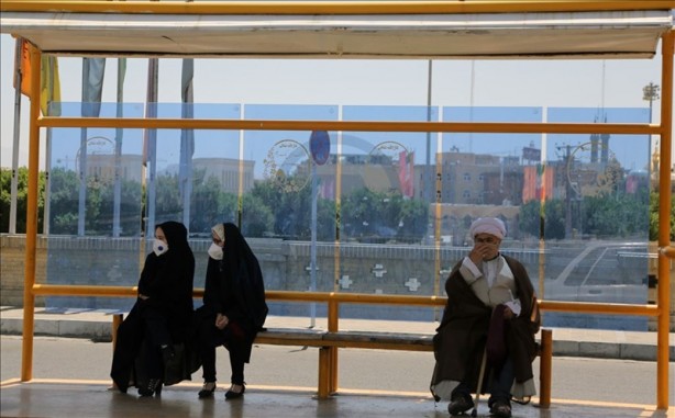 Foto - İran'da yasaklar kaldırılsa da halk evden çıkmıyor