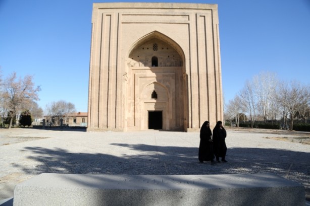 Foto - İran'dan İslam alimlerine ve Büyük Selçuklu'ya tepki çeken tavır!