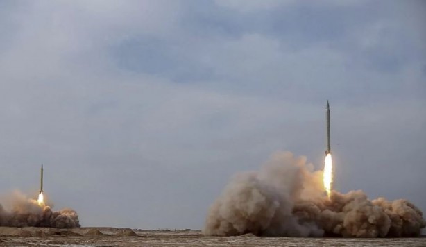 Foto - İran'dan Pakistan'a İHA ve füze saldırısı