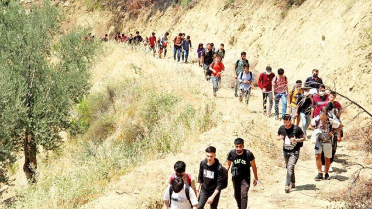 Foto - İran'dan skandal Türkiye planı! Tahran ateşle oynuyor: Kapıları sessiz sedasız açıp yollayacaklar