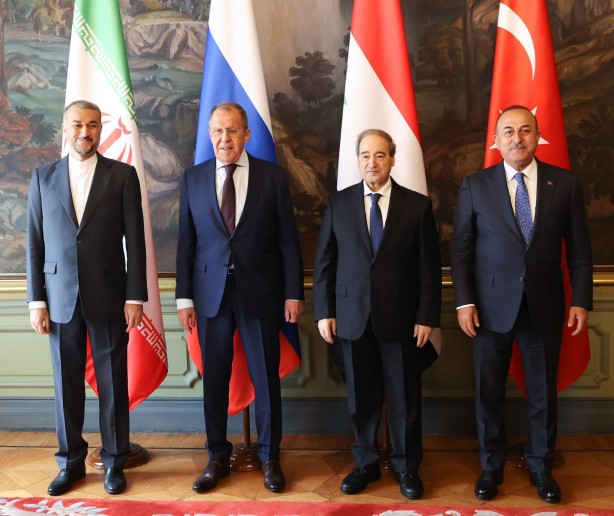 İran'dan Türkiye'nin de katıldığı görüşmede şaşkına çeviren talep! Sınır hattına yerleştirelim