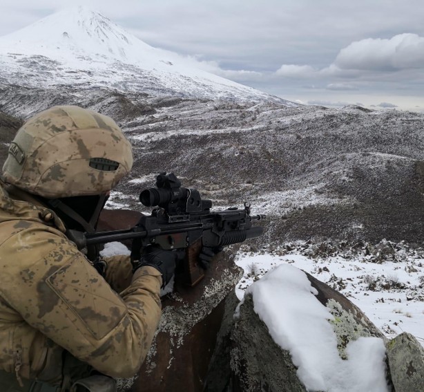 Foto - İran’dan Türkiye’ye karşı çok büyük alçaklık! MİT Başkanı, ‘şakkk’ diye önlerine koymuş ama oralı bile olmamışlar