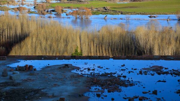 Foto - Komşu İran'dan ortalığı karıştıracak adım! Nehrin suyunu resmen kestiler