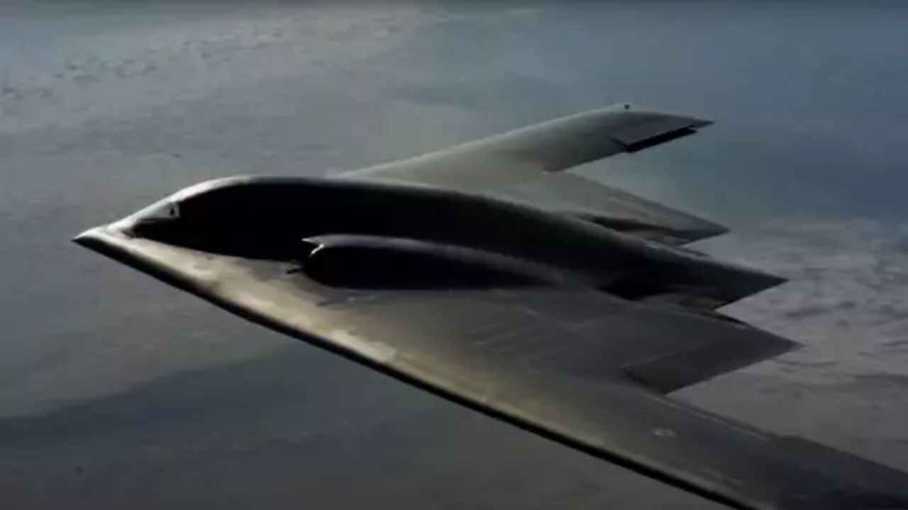 Foto - İran’ı bu uçakla vurdular! ABD, dünyanın en pahalı "savaş canavarı"nı çalıştırdı! İşte "Yok artık" dedirten özellikleri