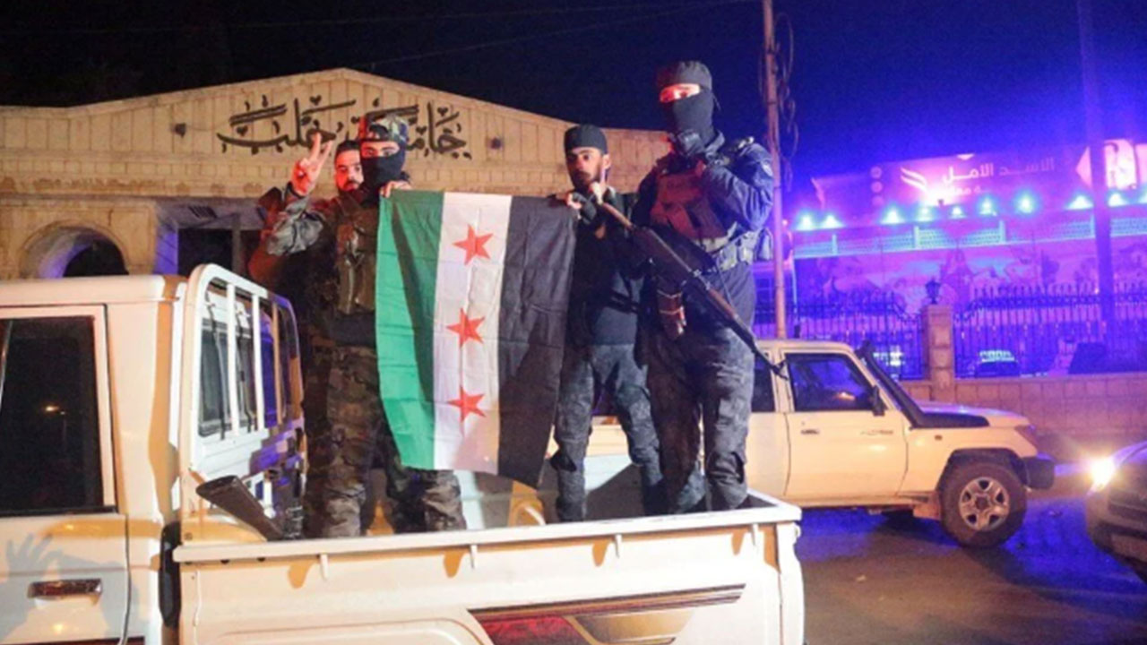 Foto - İran'ı fena satışa getirdiler: 'Vuracağız' deyip boş arazileri vurdular