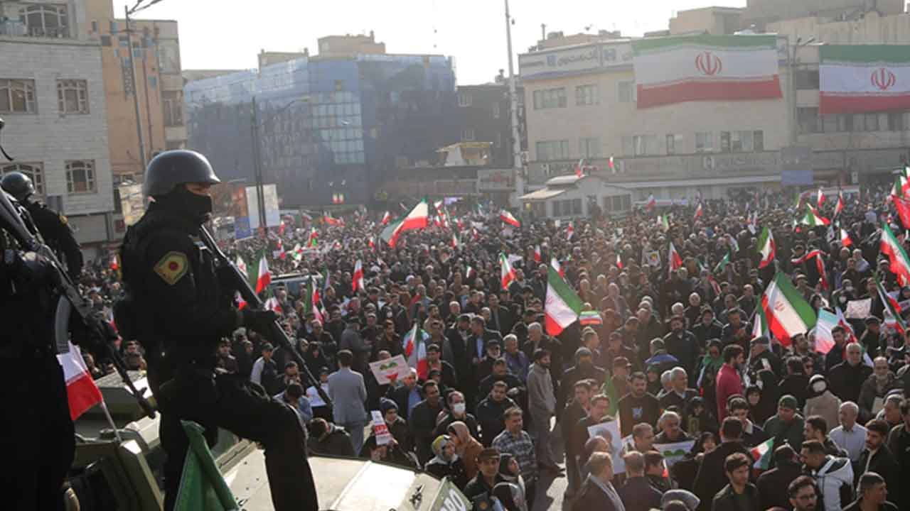 'İran'ı vuracağız' diyorlardı, asrın geri dönüşü geldi: Onlara teşekkür ederim