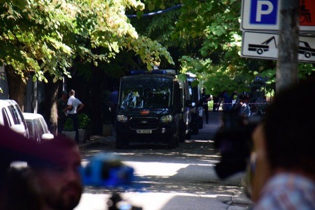 Foto - İran'ın Tiran Büyükelçiliği boşaltıldı