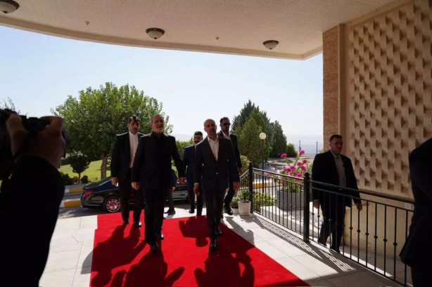 Foto - İran'ın Türk asıllı lideri Pezeşkiyan'dan Türkiye'ye büyük ayıp! Tüm uyarılara rağmen yaptı