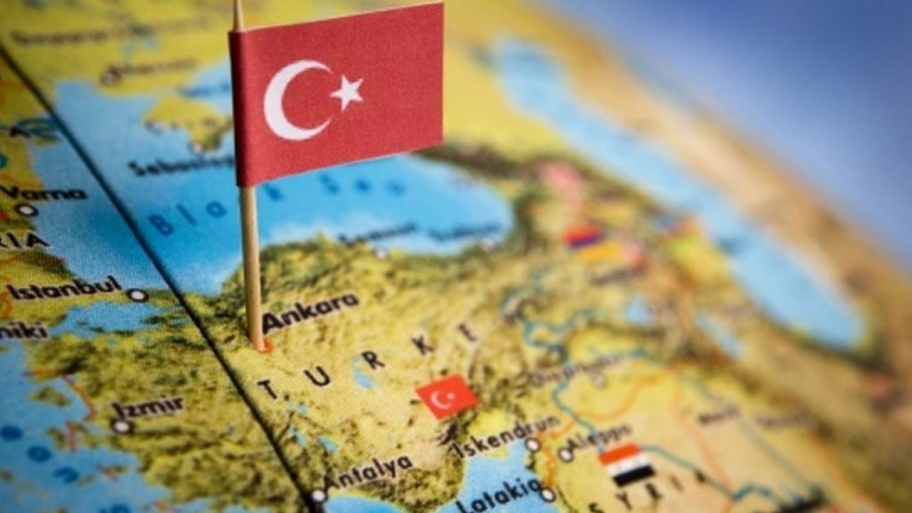 İran'ın vurduğu Arap ülkesinde beklenmedik gelişme: Rotayı ani kararla Türkiye'ye çevirdiler