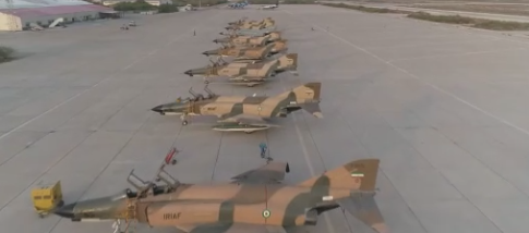 Foto - Kur'an-ı Kerim'i teker teker öpüp harekete geçtiler! İran savaş uçakları havalandı, füzeler ateşlendi