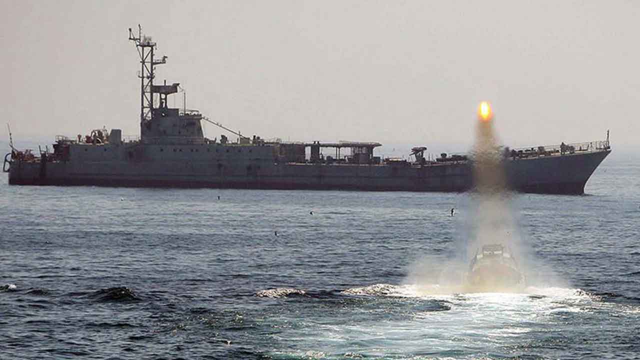 Foto - İranlı bakan Türkiye'deydi! İran iki ülkeyle harekete geçti: Savaş gemileri ilerliyor, uçaklar yola çıktı