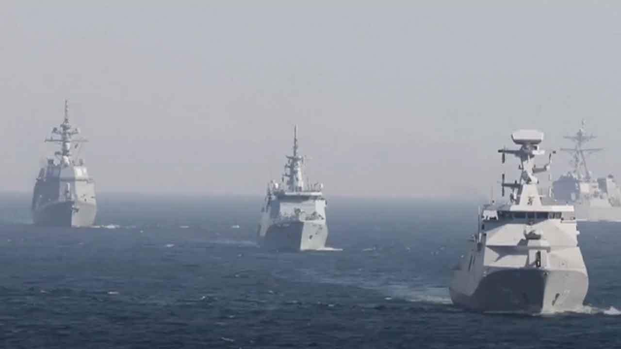 Foto - İranlı bakan Türkiye'deydi! İran iki ülkeyle harekete geçti: Savaş gemileri ilerliyor, uçaklar yola çıktı