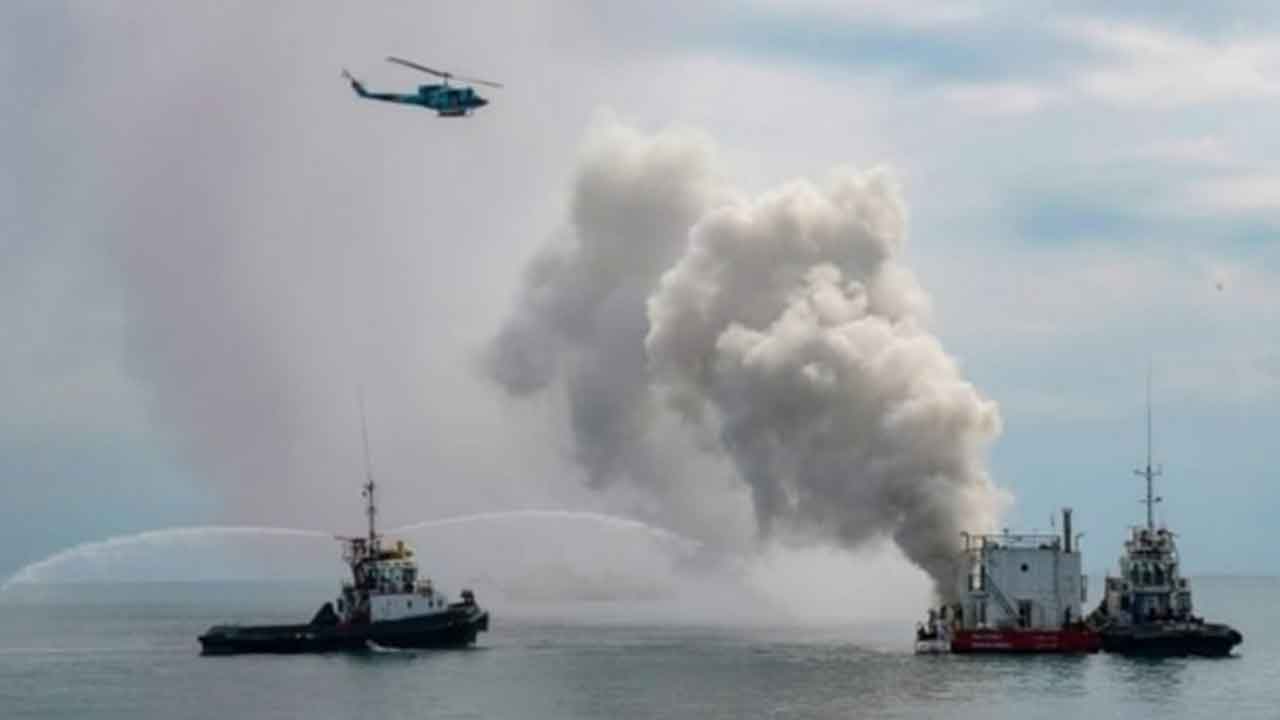 Foto - İranlı bakan Türkiye'deydi! İran iki ülkeyle harekete geçti: Savaş gemileri ilerliyor, uçaklar yola çıktı