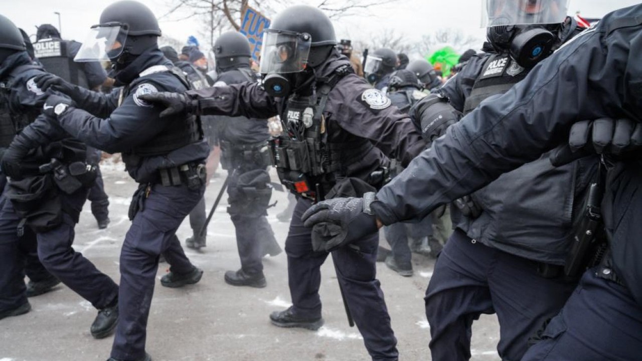 İranlıya destek ABD'liye askeri güç