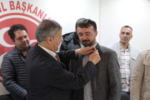 Foto - Irkçı Ümit Özdağ'a şok! Toplu istifa edip MHP'ye katıldılar