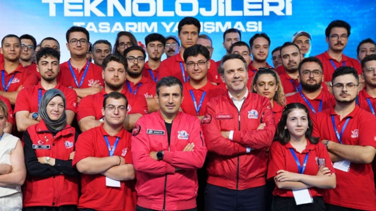 Foto - Irkçı Ümit Özdağ’ın ülkeye bu kadarcık faydası var mı? Mısırlı öğrenciden Türk savunma sanayisine katkı