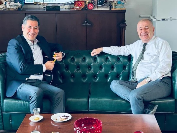 Foto - Irkçı Ümit'in vefası bu kadar! O kahkaha atarken toprağa verildi