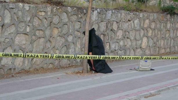 Foto - İş adamı iple ağaca asılı halde ölü bulundu