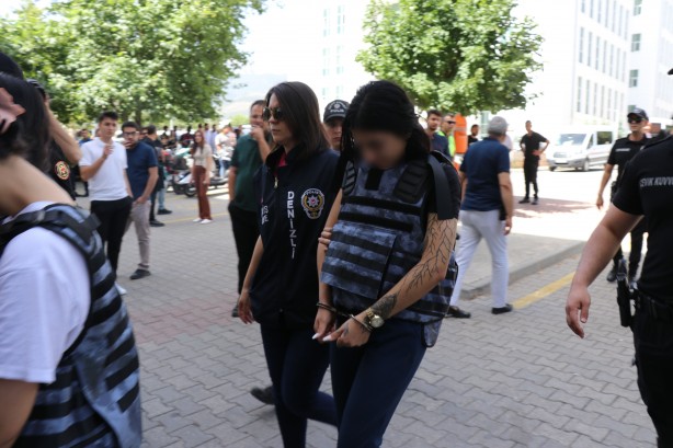 Foto - İş adamına hastane bahçesinde kurşun sıkan saldırgan yakalandı