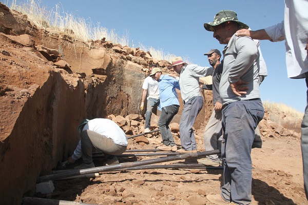 Foto - İş beğenmeyenlere gelsin! Ekmek parası için neler yapıyorlar neler