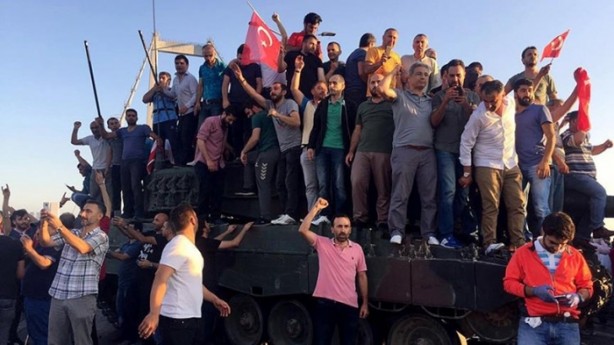Foto - İş dünyası darbeye böyle tepki gösterdi