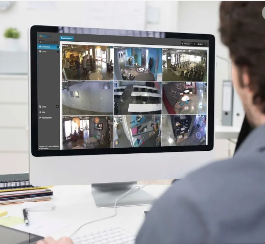 Foto - İş yerinde gizli kayıt skandalı! Soyunma odasını izlemiş: Çıplak görüntülerimiz elinde!