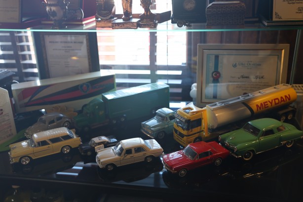 Foto - İş yerini müzeye çevirdi