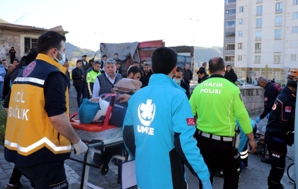 Foto - İşçi servisi ile TIR çarpıştı: 33 yaralı
