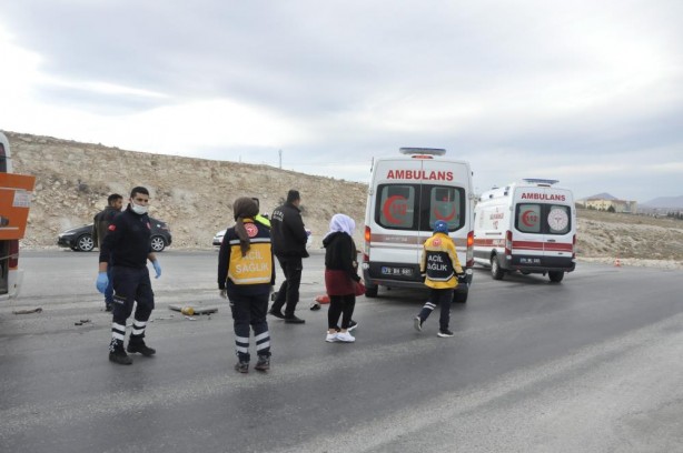 Foto - İşçi servisi ile yolcu minibüsü çarpıştı