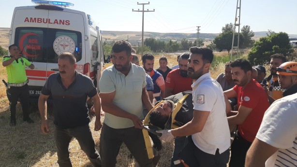 İşçileri taşıyan minibüs tarlaya uçtu! Çok sayıda yaralı var