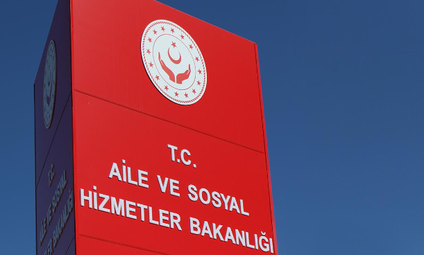 Foto - İşemek için "kadınlar tuvaleti" Yatmak için "erkekler koğuşu" El kadar sabiyi böyle alet ettiler