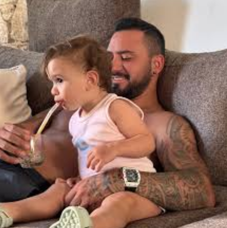 Foto - İşemek için "kadınlar tuvaleti" Yatmak için "erkekler koğuşu" El kadar sabiyi böyle alet ettiler