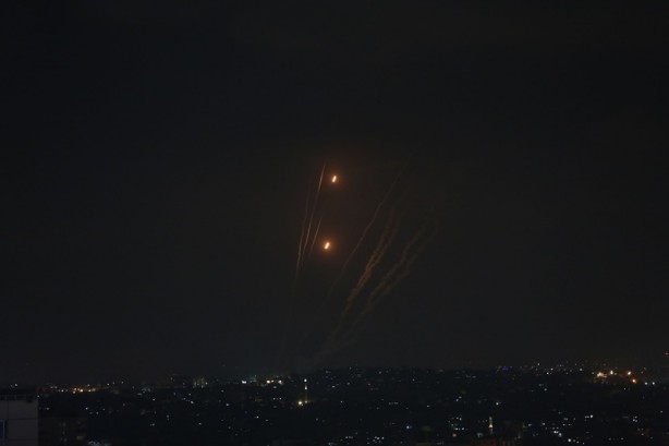 Foto - İşgalci İsrail'de sirenler çaldı! Gazze'den roket atıldı