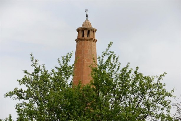 Foto - Işığın düştüğü türbe